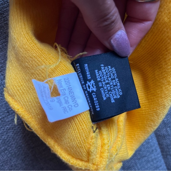 Supreme New Era Box Logo Beanie (FW19) - Picture 6 of 6